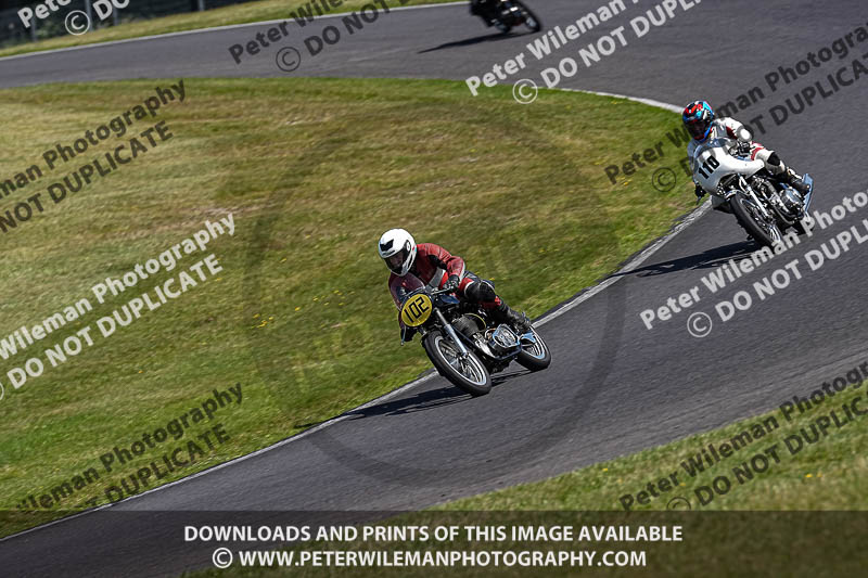 Vintage motorcycle club;eventdigitalimages;mallory park;mallory park trackday photographs;no limits trackdays;peter wileman photography;trackday digital images;trackday photos;vmcc festival 1000 bikes photographs